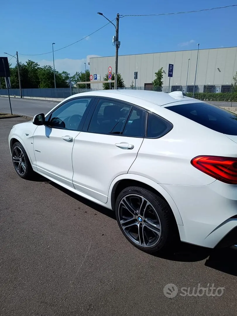 BMW X4 2015 photo 2