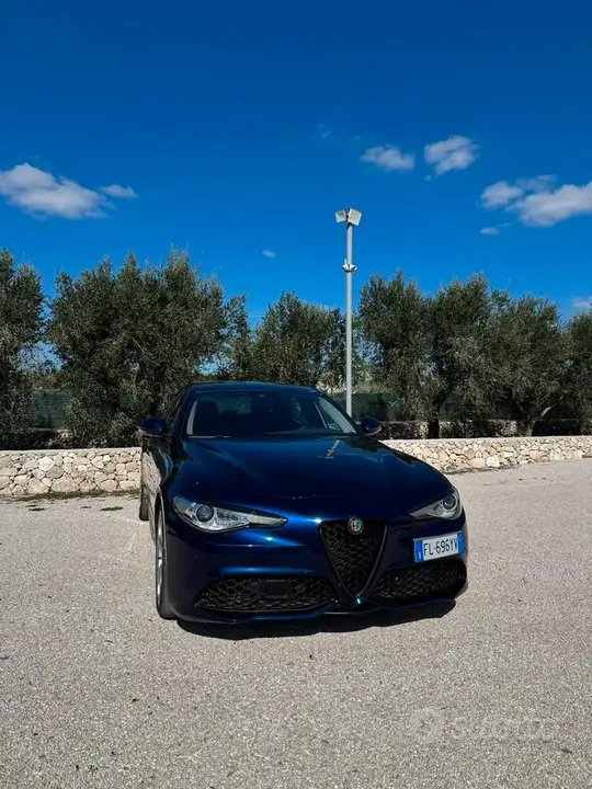 Alfa Romeo Giulia 2018 photo 3
