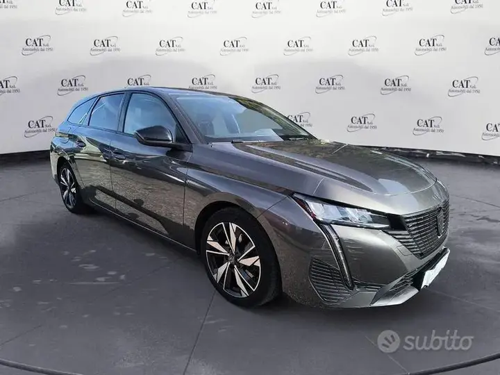 Peugeot 308 2022 photo 2