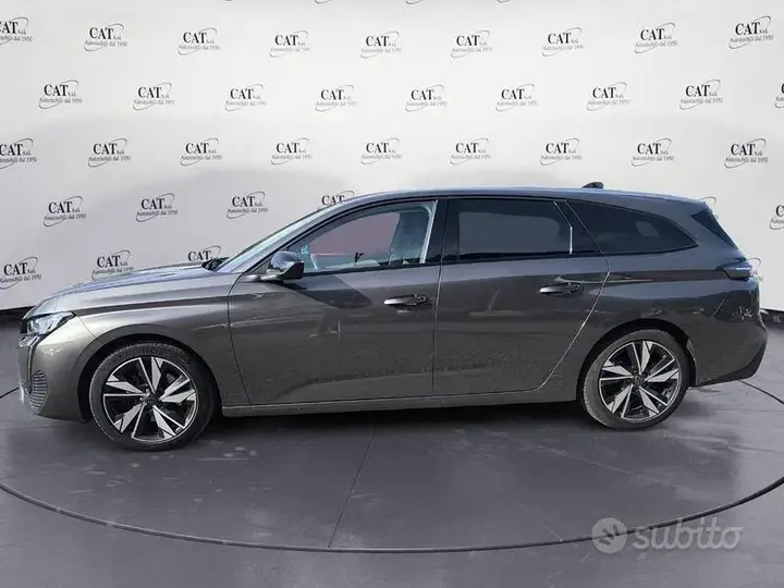 Peugeot 308 2022 photo 4
