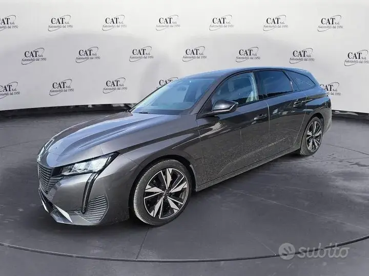 Peugeot 308 2022 photo 3