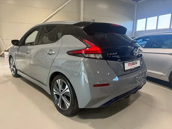 Nissan Leaf 2022 photo 3