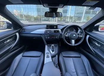 BMW 320I 2013 photo 3