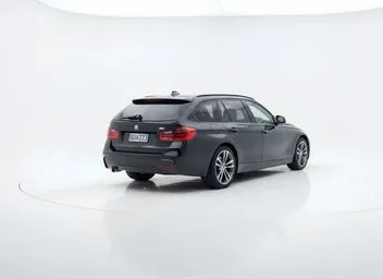BMW 320I 2013 photo 4