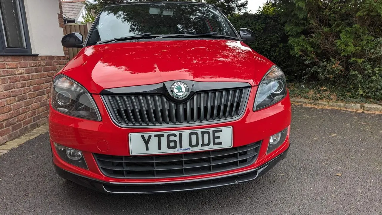 Skoda Fabia 2011 photo 4
