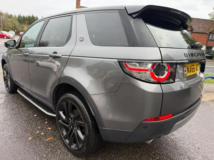 Land Rover Discovery Sport 2016 photo 4