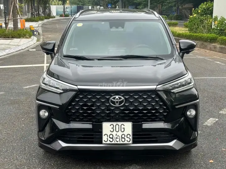 Toyota Veloz Cross