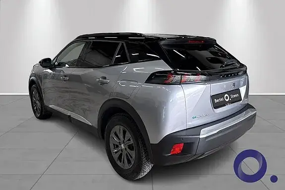 Peugeot E-2008 2023 photo 3