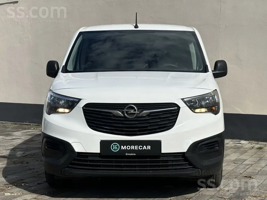 Opel Combo 2022 photo 2