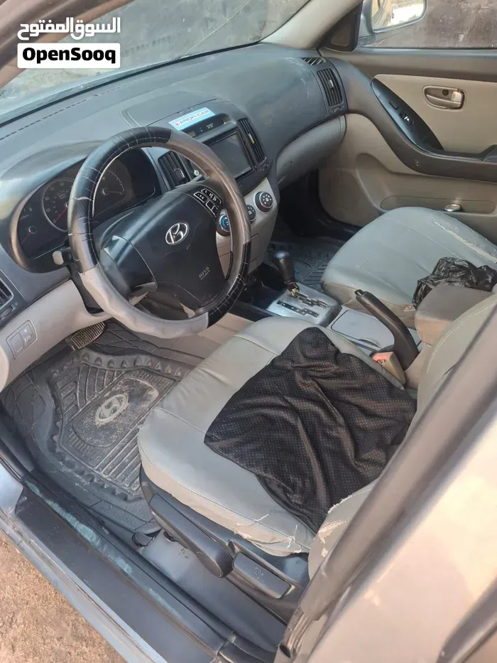 Hyundai Elantra 2010 photo 4