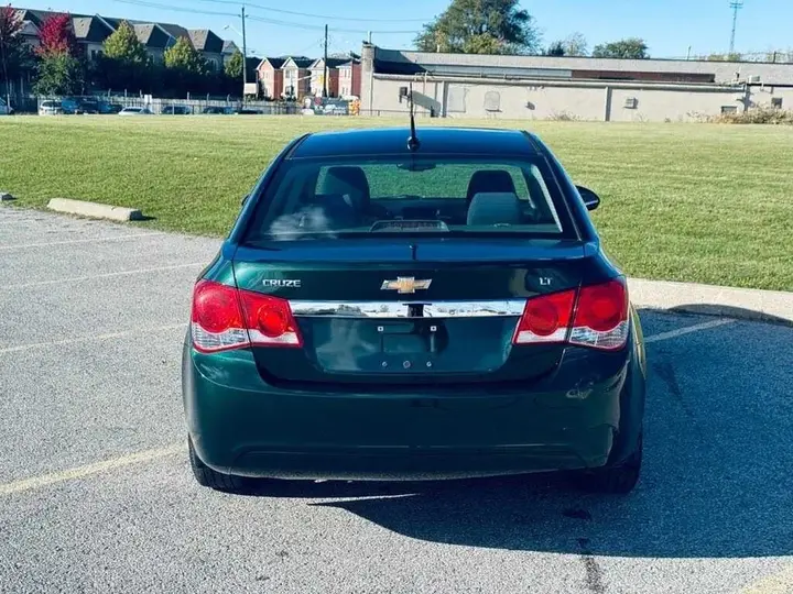 Chevrolet Cruze 2013 photo 2