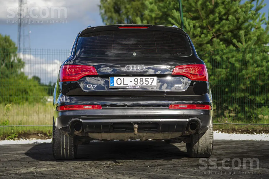 Audi Q7 2011 photo 5