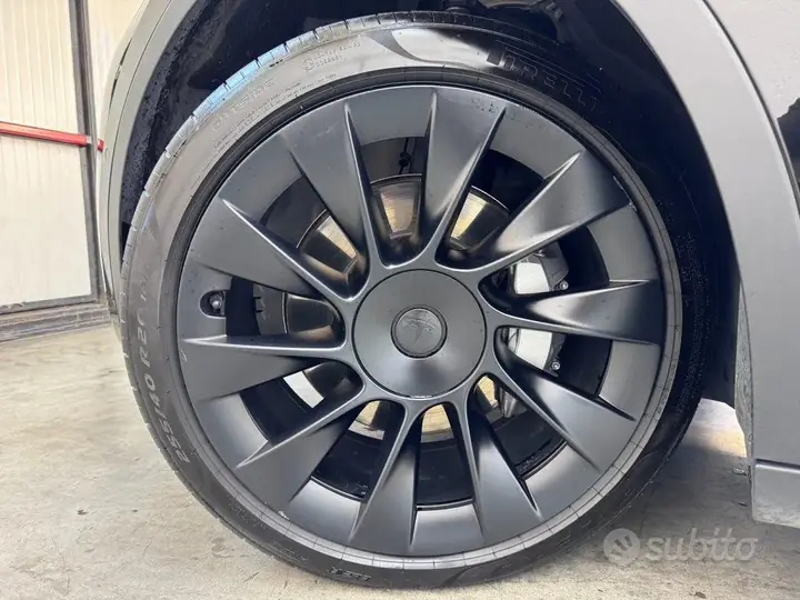 Tesla Model Y 2022 photo 3
