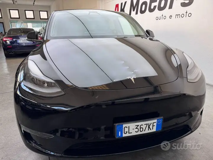 Tesla Model Y 2022 photo 2