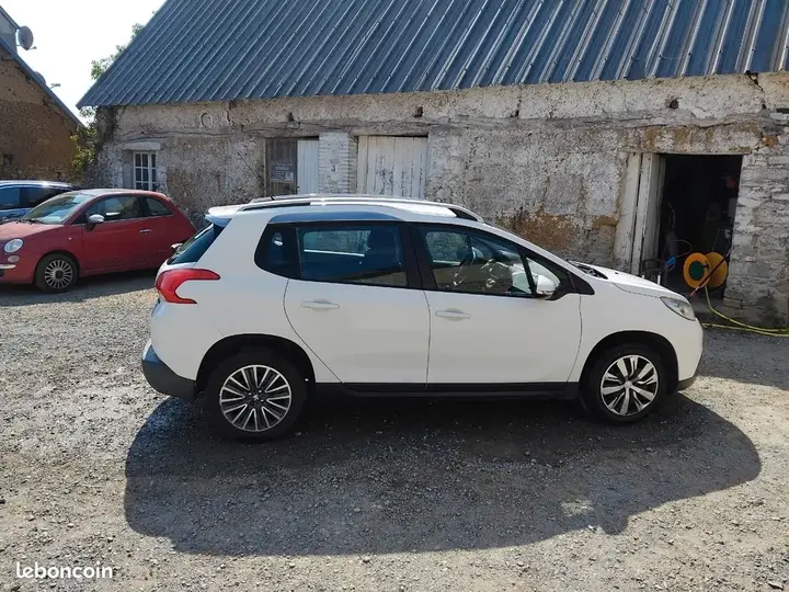 Peugeot 2008 2014 photo 3