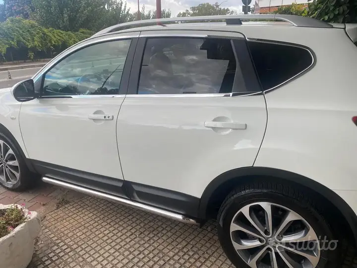Nissan Qashqai 2010 photo 2