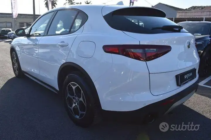 Alfa Romeo Stelvio 2022 photo 5