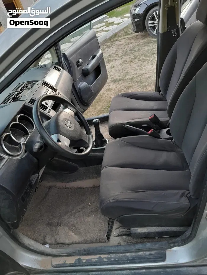 Nissan Tiida 2007 photo 4