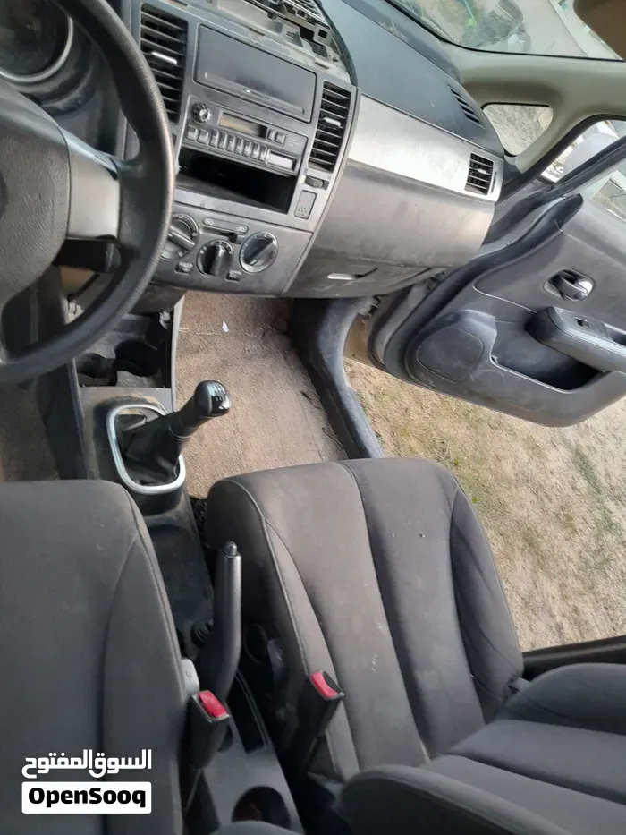 Nissan Tiida 2007 photo 3