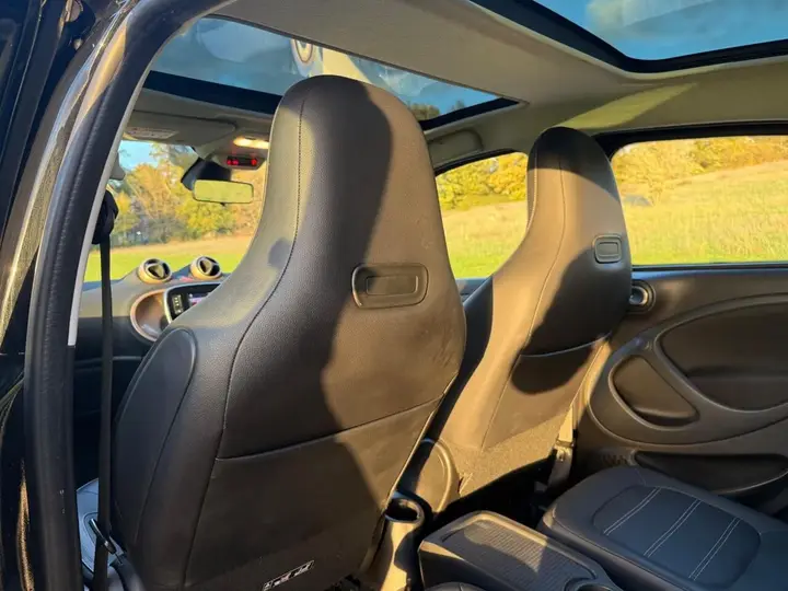 Smart Forfour 2017 photo 3