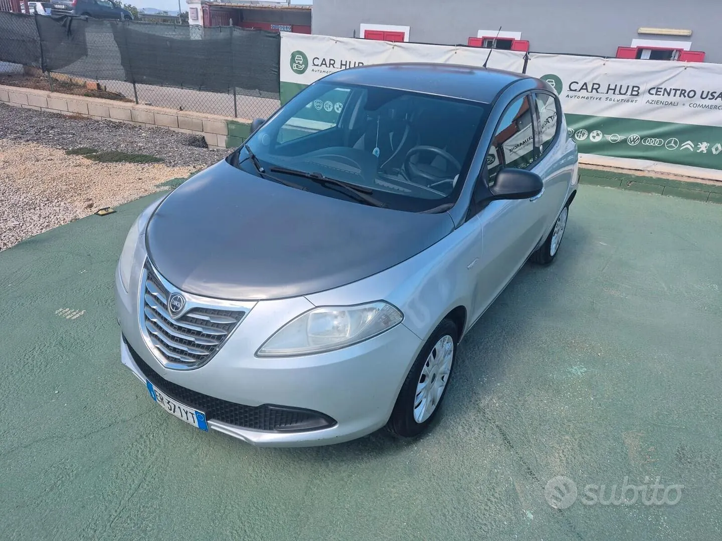 Lancia Ypsilon 2013 photo 2