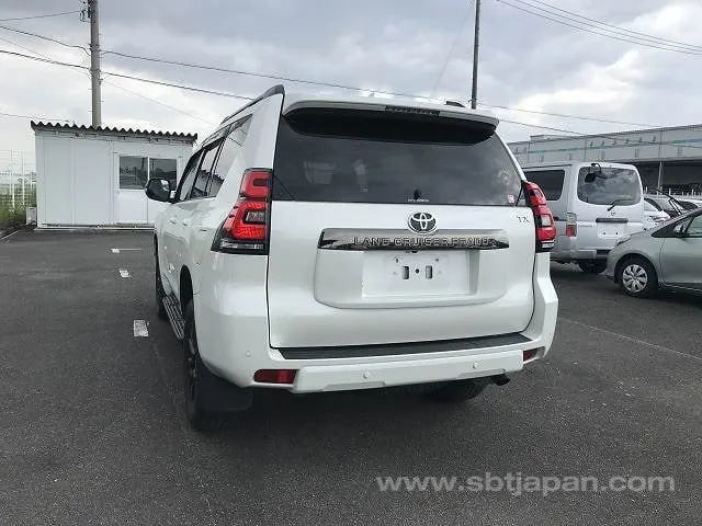 Toyota Land Cruiser Prado 2021 photo 3