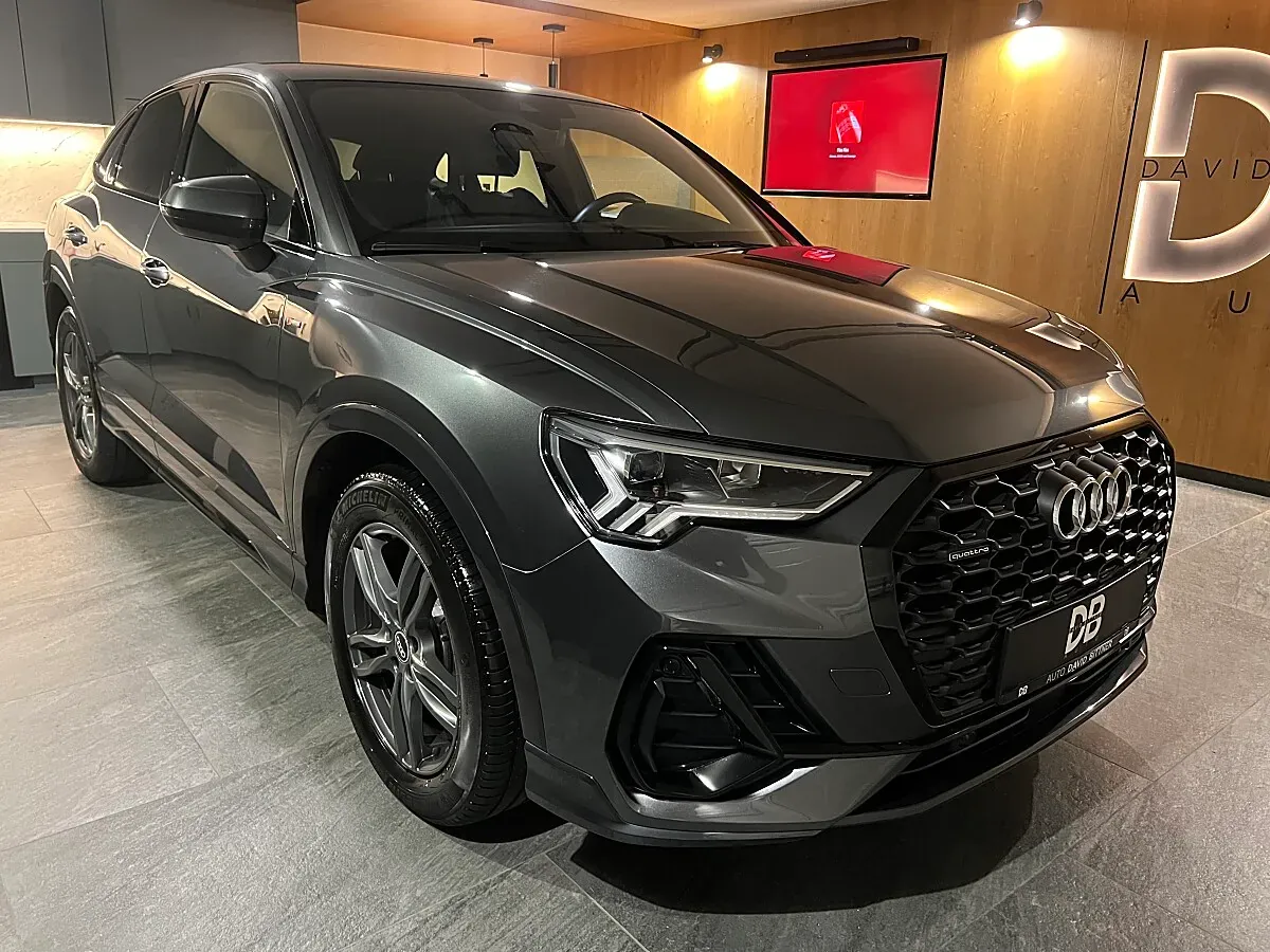 Audi Q3 2021 photo 2