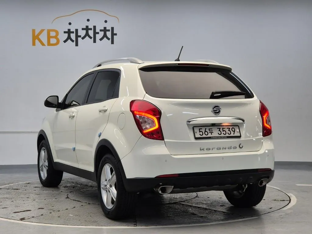 KG Mobility Korando 2015 photo 2