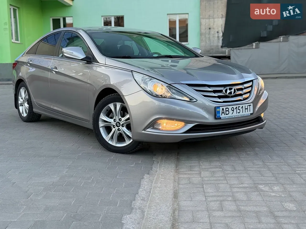 Hyundai Sonata 2012 photo 2