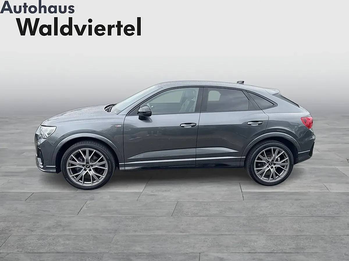 Audi Q3 2024 photo 3