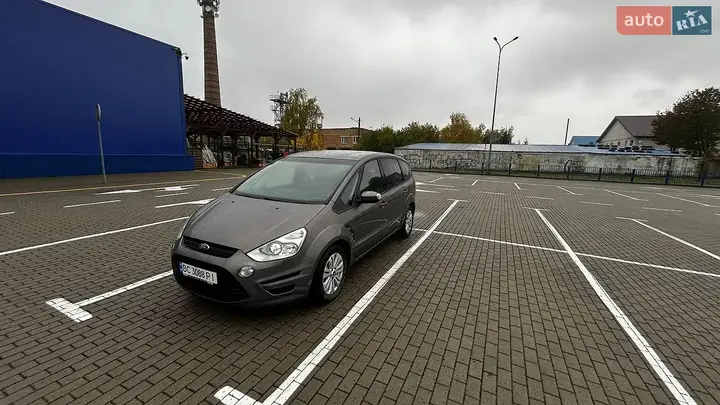 Ford S-Max
