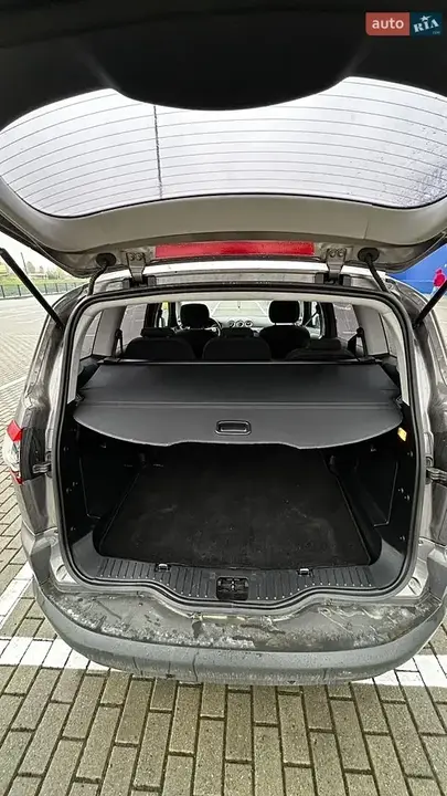 Ford S-Max 2013 photo 5