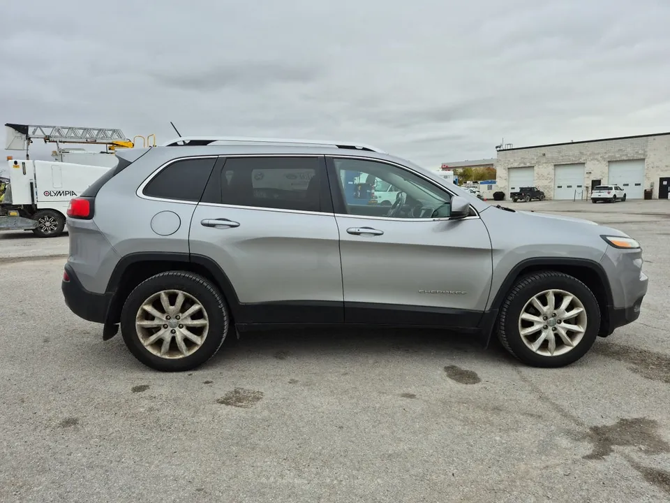 Jeep Cherokee 2015 photo 4