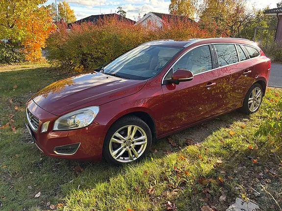 Volvo V60 2012 photo 3