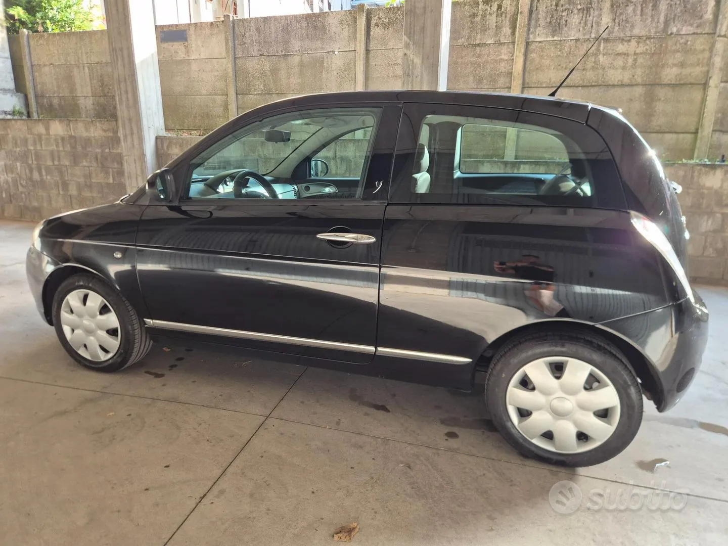 Lancia Ypsilon 2011 photo 3