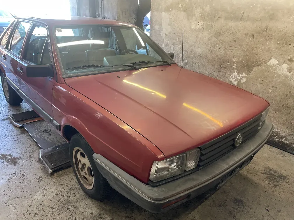 Volkswagen Passat 1987 photo 2