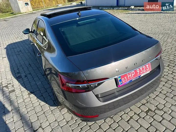 Skoda Superb 2021 photo 4