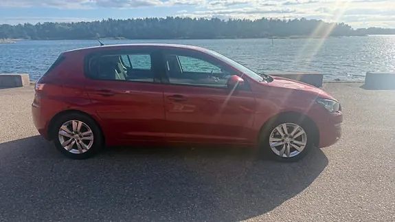 Peugeot 308 2014 photo 3