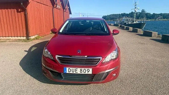 Peugeot 308 2014 photo 2