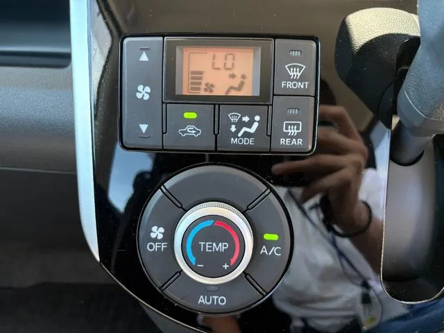 Daihatsu Tanto 2018 photo 4