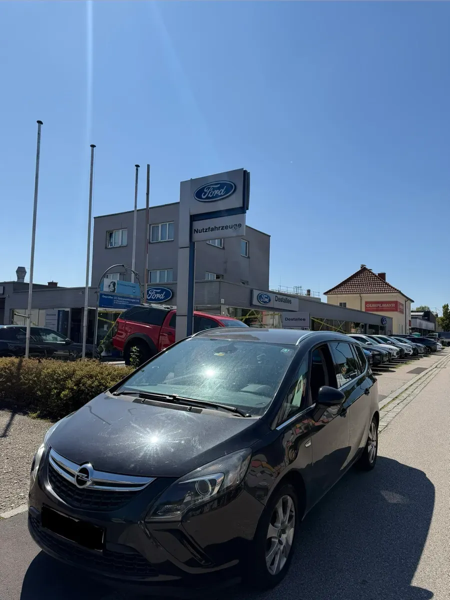 Opel Zafira 2015 photo 2