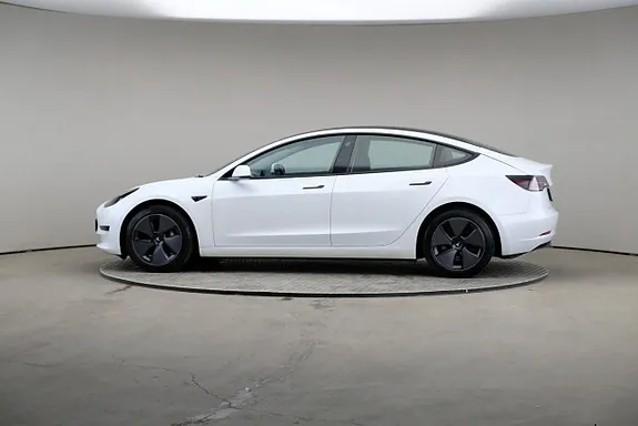Tesla Model 3 2023 photo 4