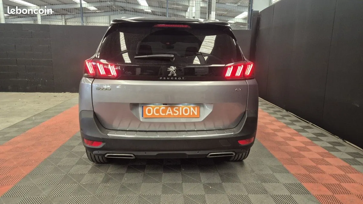 Peugeot 5008 2023 photo 5