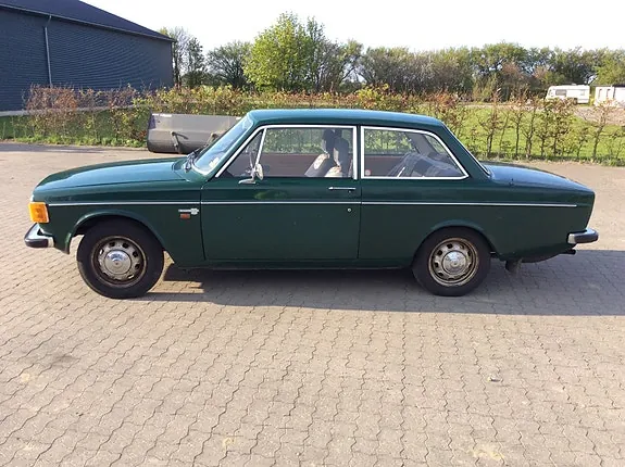 Volvo 142 1971 photo 2