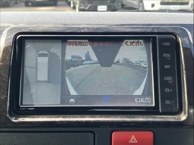 Toyota Hiace 2022 photo 2