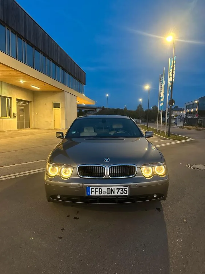 BMW 735I