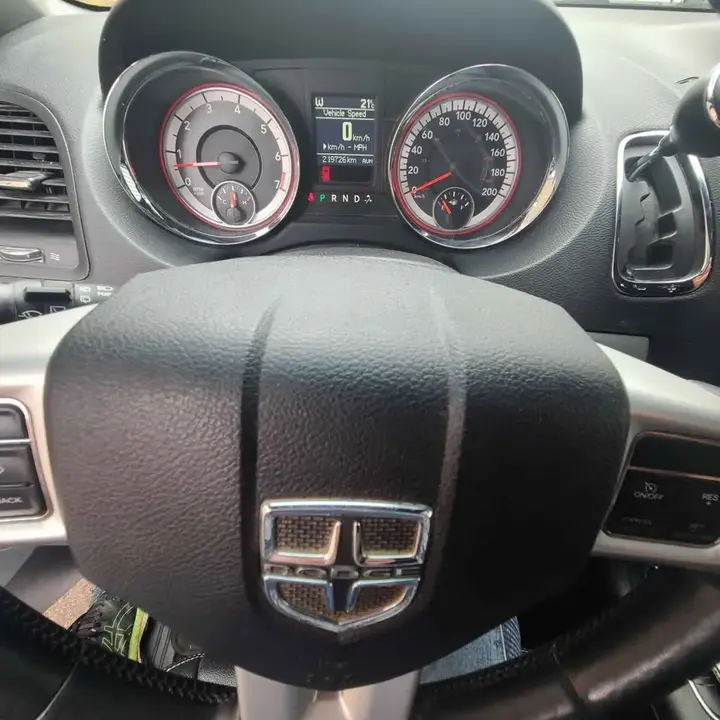 Dodge Grand Caravan 2014 photo 4