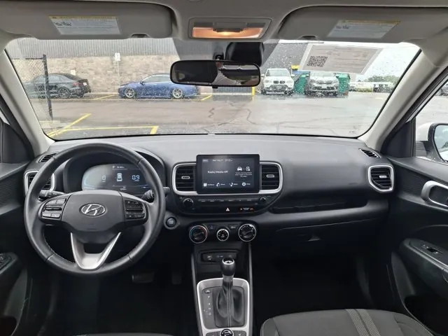 Hyundai Venue 2025 photo 5