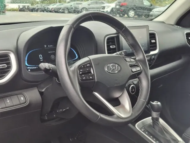 Hyundai Venue 2025 photo 2