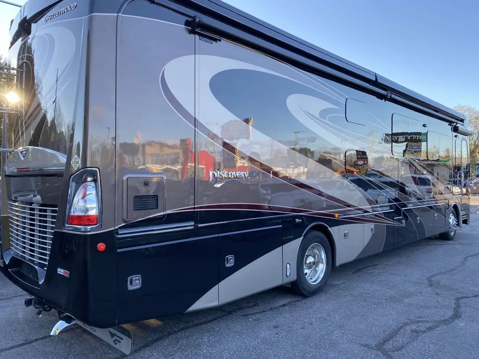 Freightliner Fleetwood Discovery Xle 40G 2018 photo 2